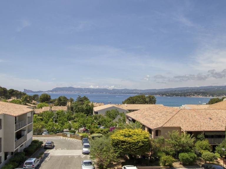 Pleasant rental apartment with patio & grill | Sea view | Next to the beach | Pet-friendly — photo 3