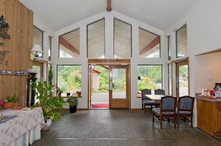 Sequim Bay Lodge — photo 3
