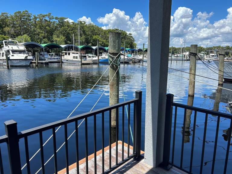 Houseboat Rentals Top Offers HomeToGo