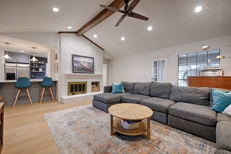 Vacation home with garden in Dallas, TX