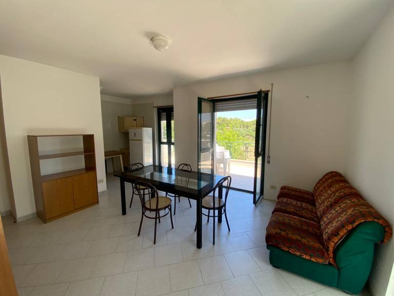 Rental apartment with 3 rooms for 8 persons — photo 2