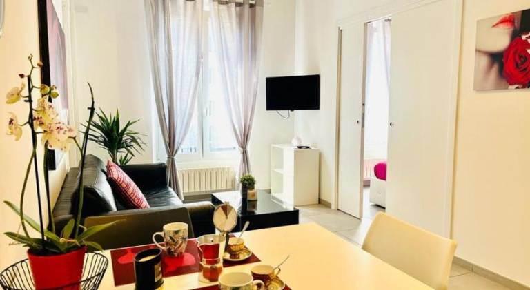 Holiday apartment with 2 rooms for 6 persons in Verbania