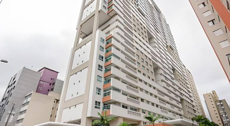 Apartment with garden & private pool | Suitable for remote work in Curitiba