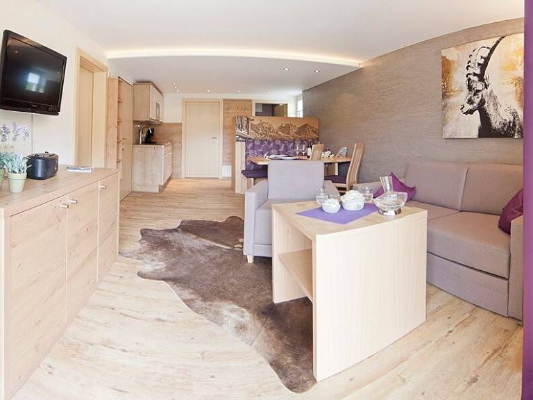 Holiday apartment with patio — photo 2