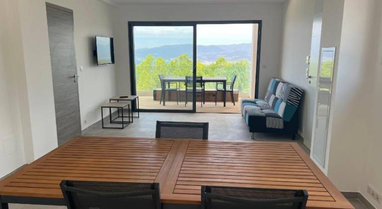 Rental apartment with patio | Pet-friendly — photo 5