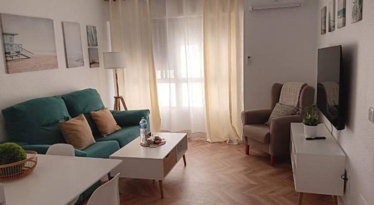 Lovely rental apartment with private pool & yard | Beach nearby | Pet-friendly — photo 4