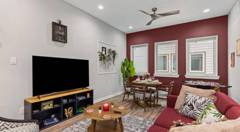 Vacation home | Good for workation | Dogs allowed in Fort Worth, TX