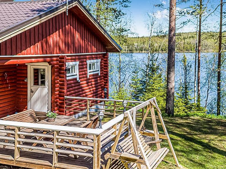 Pleasant vacation home with sauna & patio | Nature view | Pets are welcome — photo 2