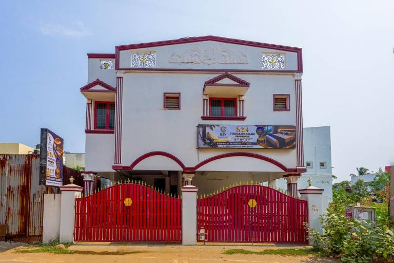 B2N Inn Thoraipakam