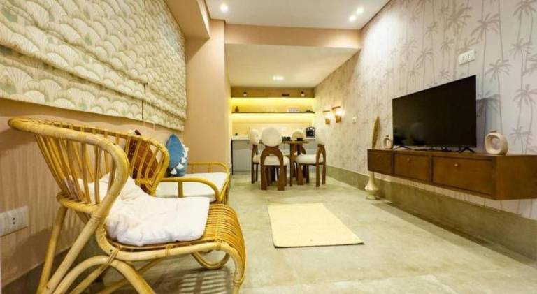 Ample rental apartment with hot tub | Perfect for remote work | Dogs allowed — photo 2