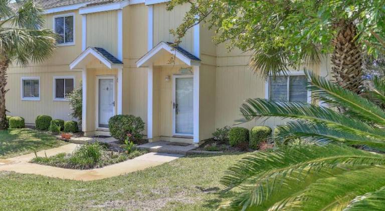 House with pool in Destin, FL