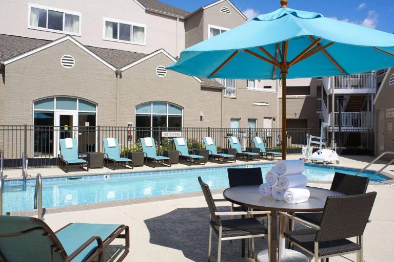 Sonesta ES Suites Detroit Warren — photo 2