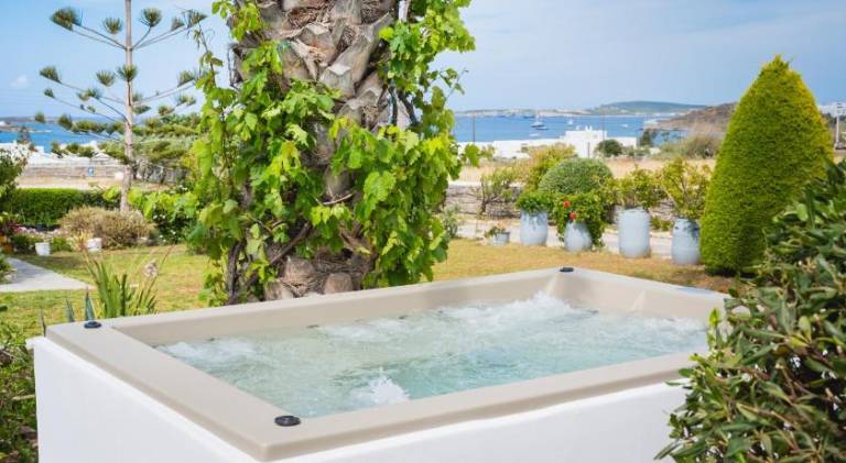 Charming apartment with hot tub, BBQ & terrace | Pet-friendly — photo 2