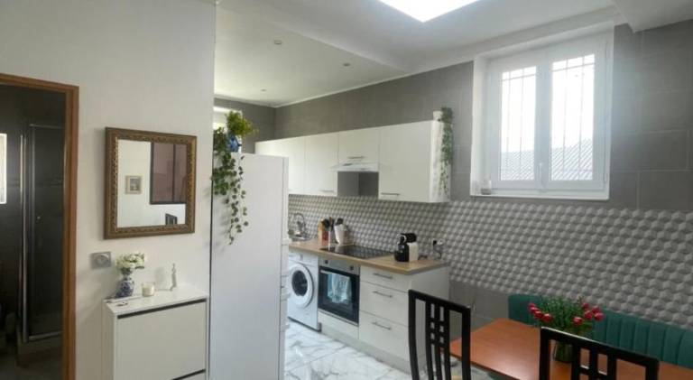 Fully equipped pleasant holiday apartment | Near Sainte Jeanne d'Arc Church | Perfect for remote work | Pets allowed in Thiers
