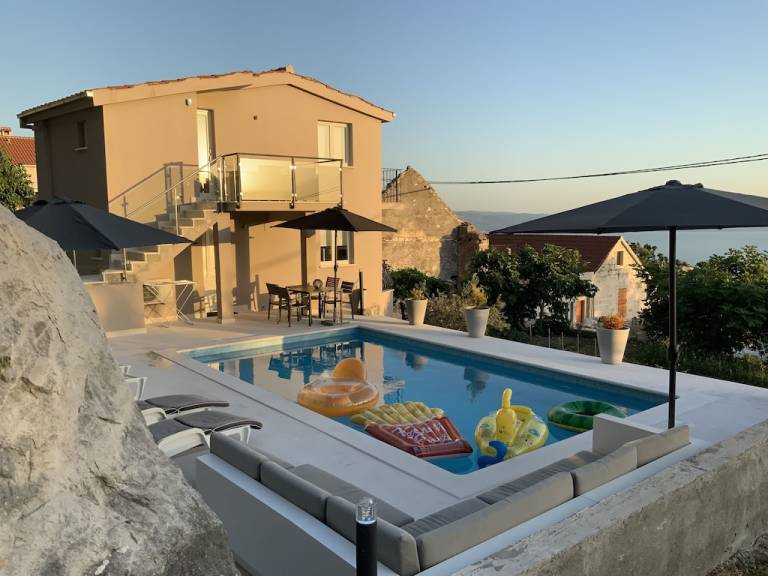 Villa Podstrana