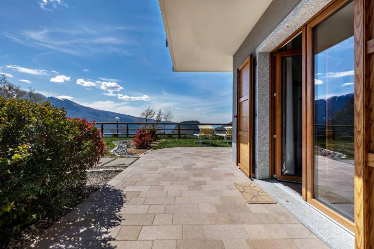 Apartment 'Bocca Nevese Abete' with Lake View, Private Terrace and Wi-Fi — photo 2
