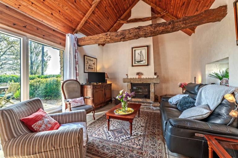 Cottage 'Gîte Calme Avec Jardin Et Terrasse' with Private Terrace, Private Garden and Wi-Fi — photo 4