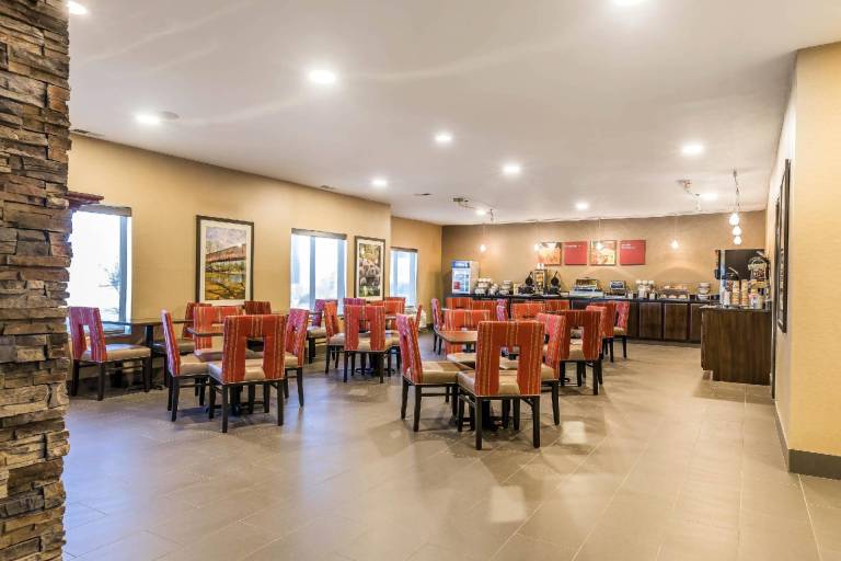 Comfort Suites Fort Wayne North — photo 4