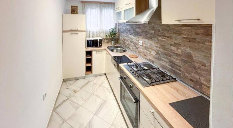 Rental apartment with 2 rooms for 4 persons — photo 2