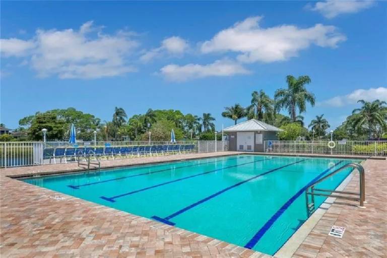 House with pool & terrace in Bradenton Beach, FL