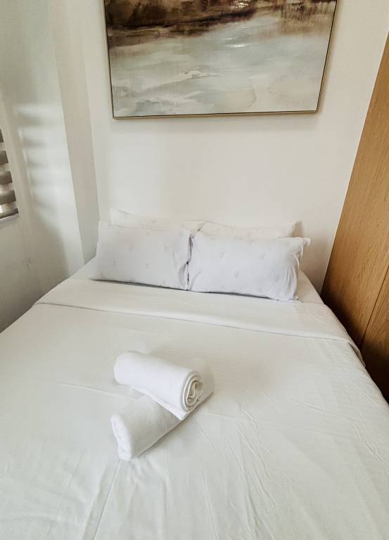 Dedicated room with pool in Iloilo