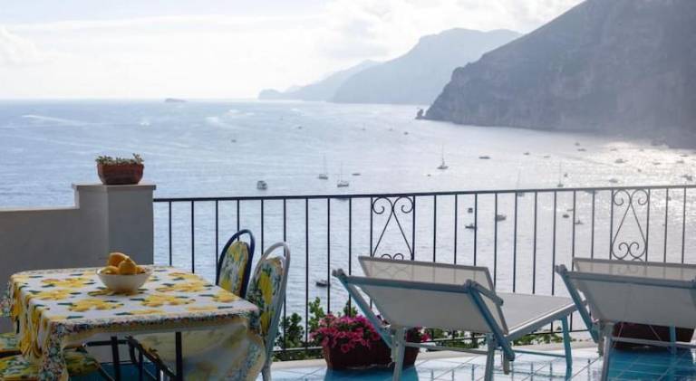Apartment | Next to the beach | Pets allowed in Positano