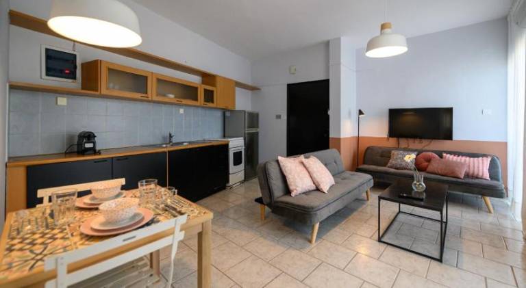 Rental apartment with garden & terrace — photo 2