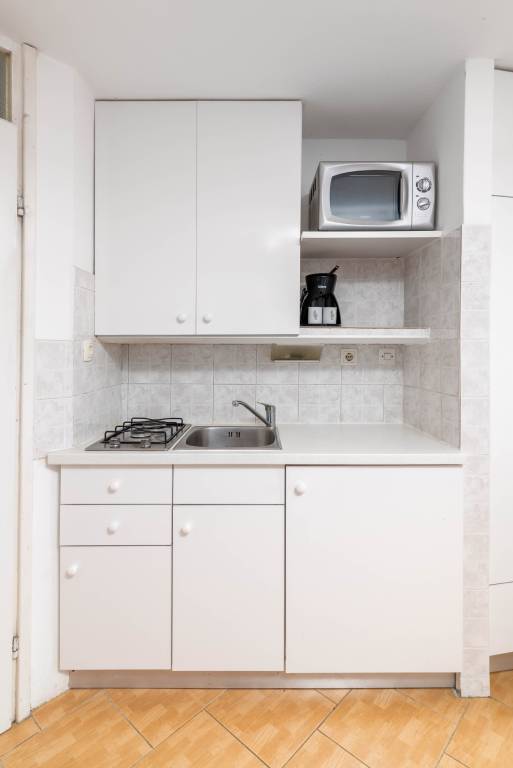 Charming studio with patio & barbeque | Pet-friendly — photo 3