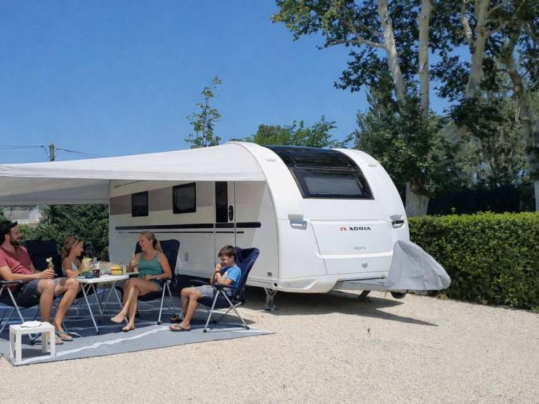 Mobile home with patio — photo 3