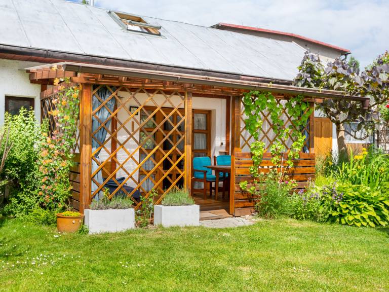 Vacation home with garden, barbecue & heated pool — photo 2
