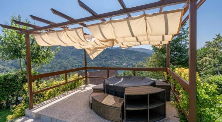 Fully equipped villa with private pool, barbeque & yard | Pet-friendly — photo 3