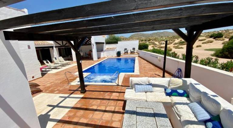 Fully equipped villa with patio, hot tub & private pool | Suitable for remote work | Pet-friendly — photo 3