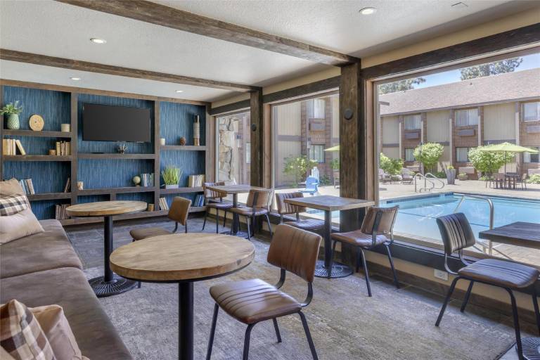 Best Western Plus Truckee-Tahoe Hotel — photo 4