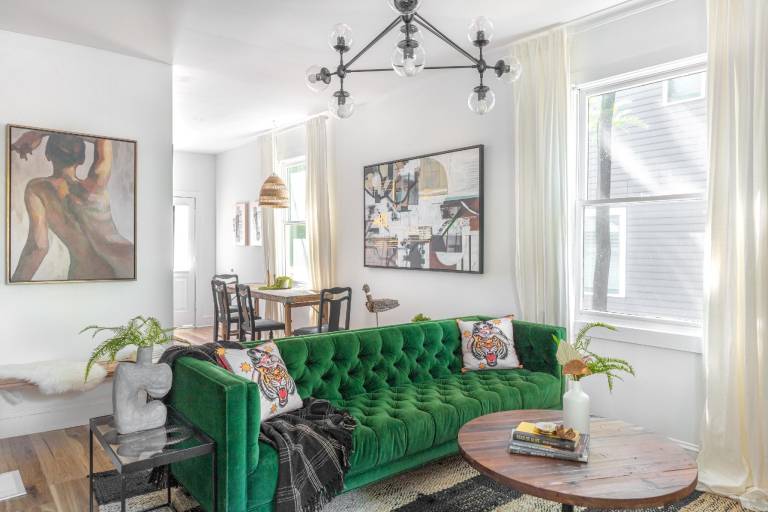 Villa | Next to King Center for Nonviolent Social Change | Perfect for remote work in Atlanta, GA