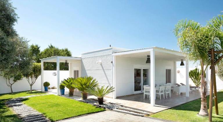 Vacation home with garden, BBQ & private pool | Pet-friendly in Granada
