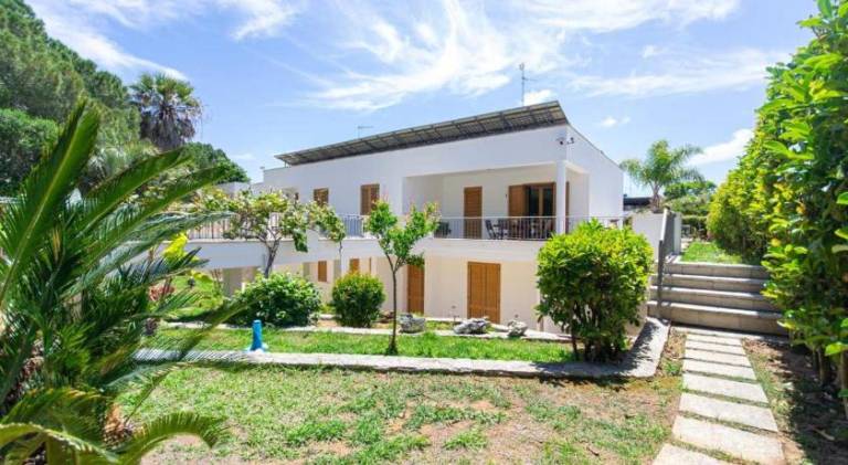 Vacation home with patio & garden | Beach nearby | Dogs allowed in Melendugno