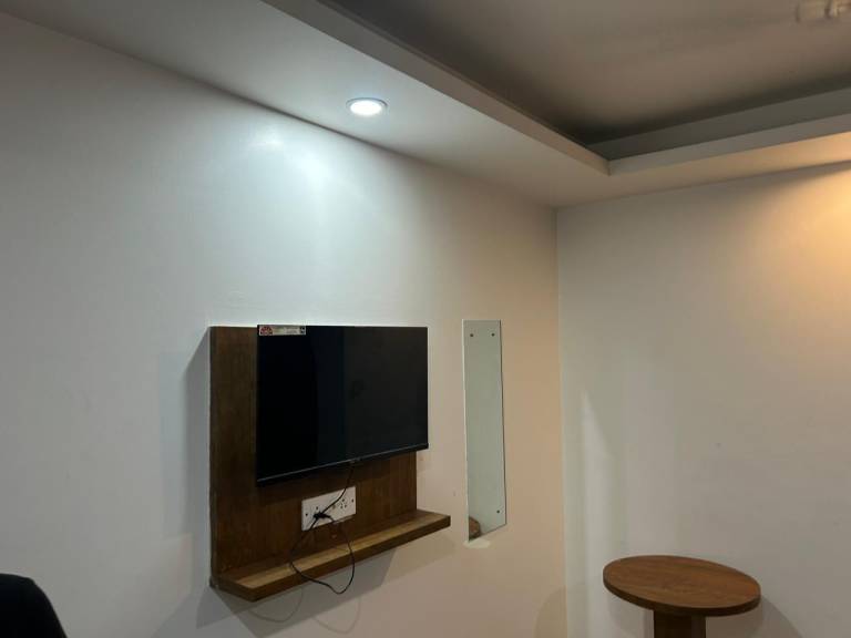 Hotel Air City Near Delhi Airport