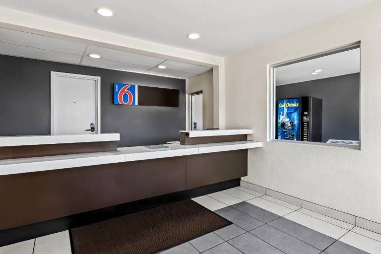 Motel 6 Murfreesboro, TN — photo 2