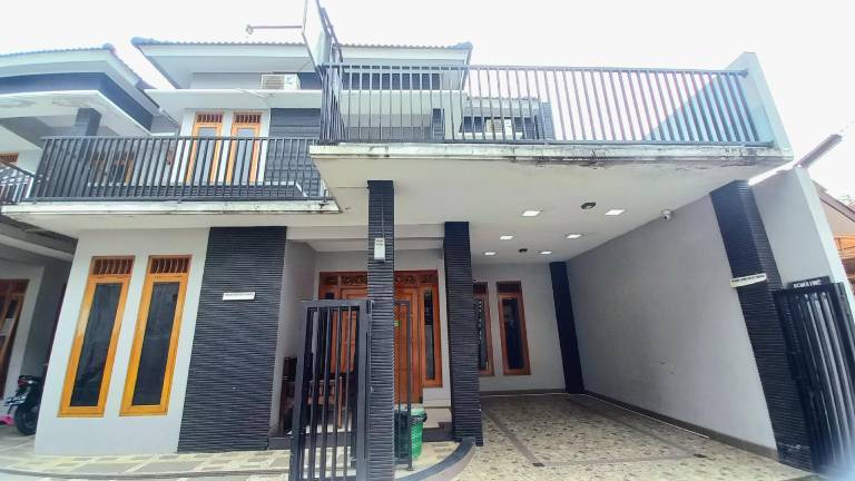 250 m&sup2; Ferienhaus