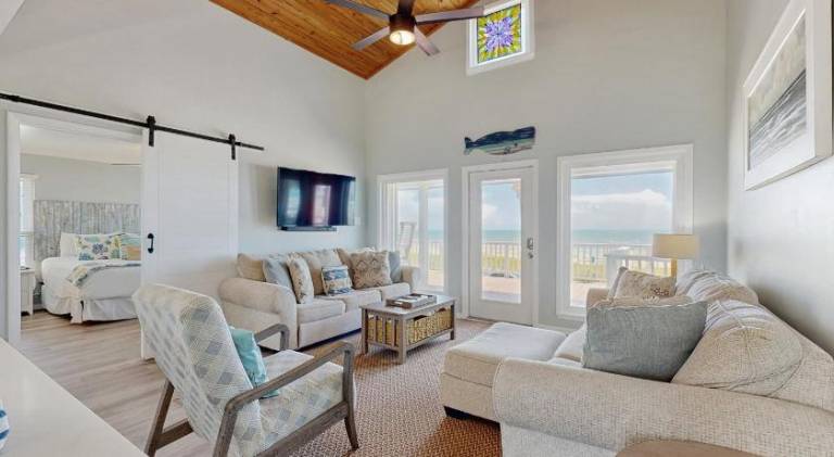 House | Close to the beach | Pets allowed — photo 2