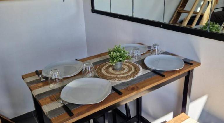 Apartment with 1 room for 4 persons in Montreuil