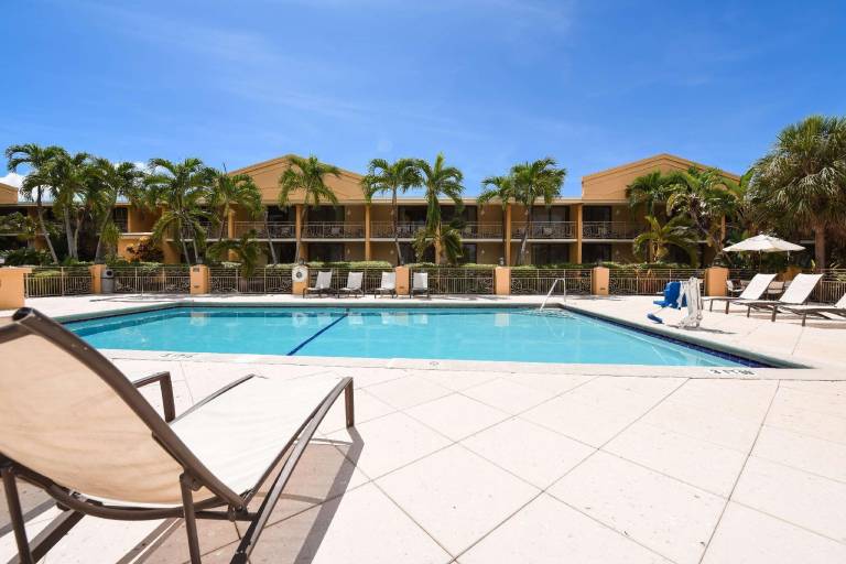 Hampton Inn Key Largo — photo 2
