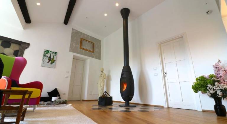 Nice serviced apartment with terrace, jacuzzi & sauna | Pet-friendly — photo 5