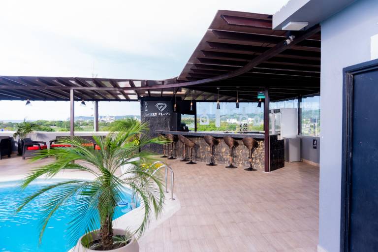 Green Platinum Hotel in Esmeraldas