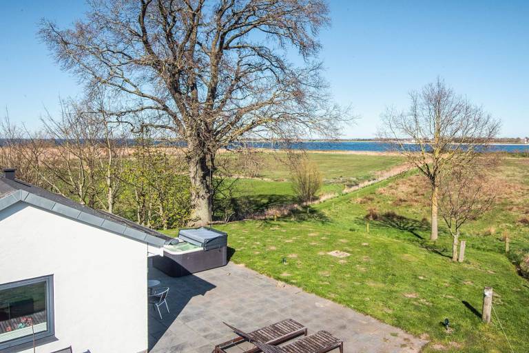 Fully equipped charming house with terrace, hot tub & sauna | Close to the beach | Pets allowed — photo 3