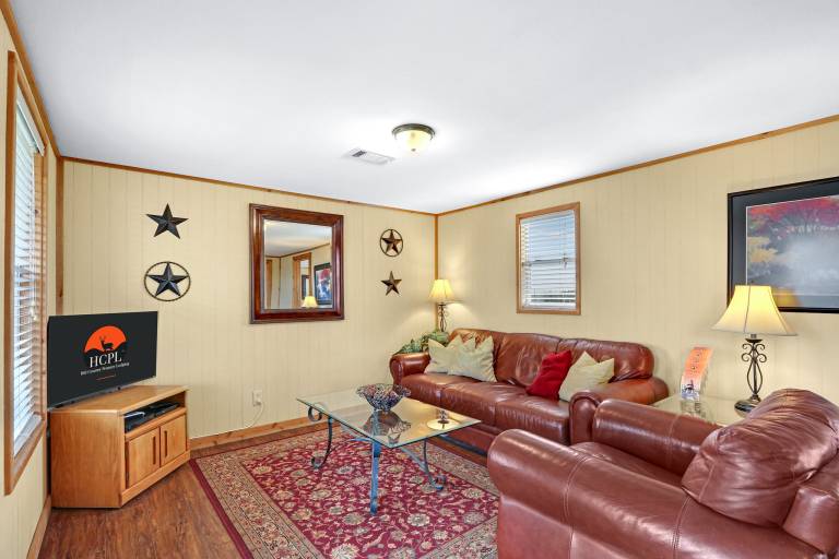 Lighthouse Hill Ranch - Grey House — photo 4