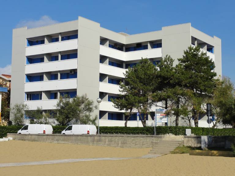 Family-oriented lovely holiday apartment | Sea view | Close to the beach | Pets allowed in Lignano Sabbiadoro
