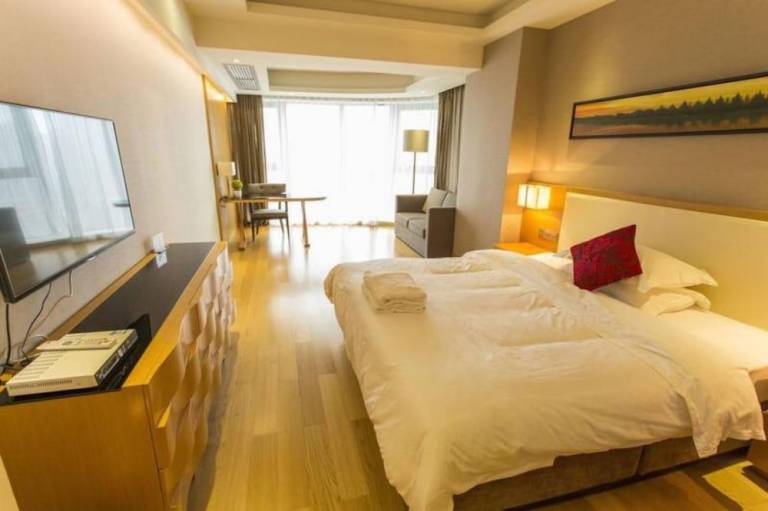 Yiyuan Apartment — photo 2