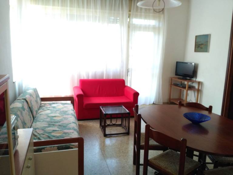 Apartment with terrace & garden — photo 4