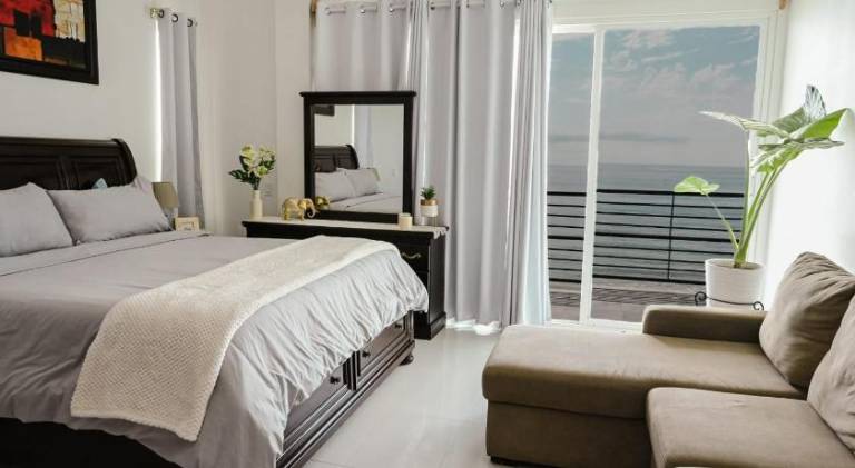 Serviced apartment with terrace | Pet-friendly — photo 2